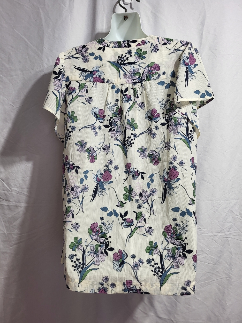 Denver Hayes Cream Floral V-Neck Short Sleeve Blouse - Picture 2 of 6